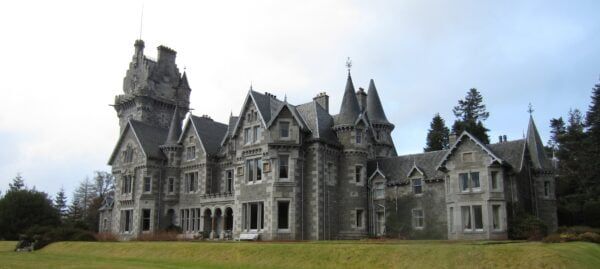 on location on season 2 of the crown